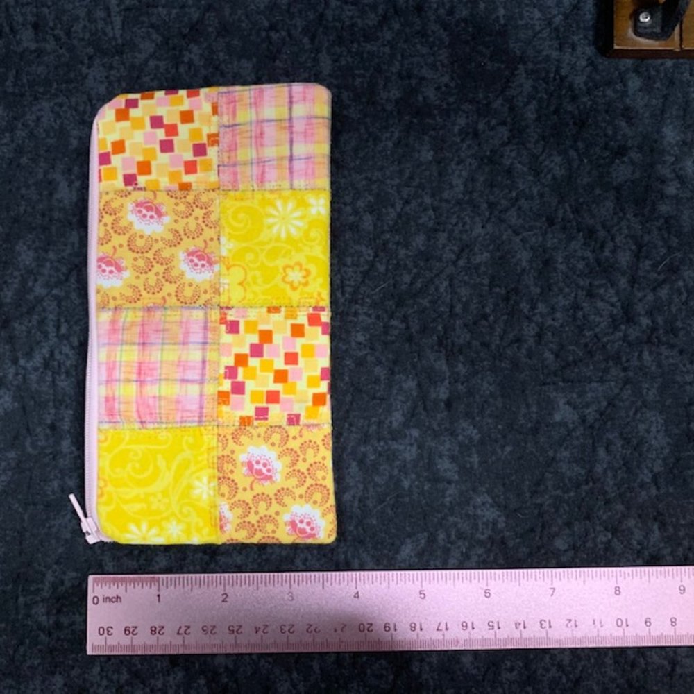 Handmade Quilted Wallet/Pouch - Picture 7 of 7